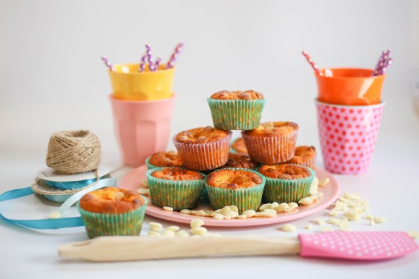 קיץ שמח עם מאפינס מנגו ושוקולד לבן